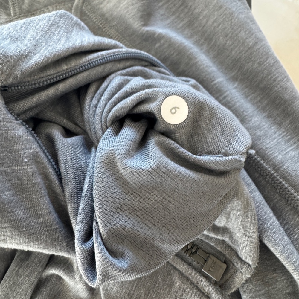 Lululemon Precision Jacket - Picture 15 of 15